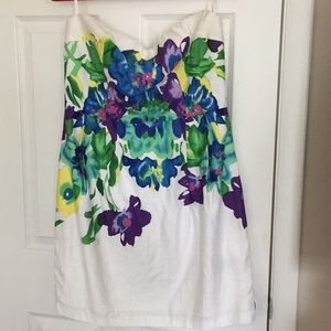 White strapless dress